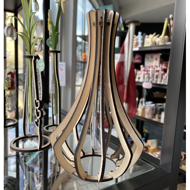 Laserskret tr-vase stor