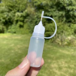 Limflaske 10 ml. med metal tip (hvid)